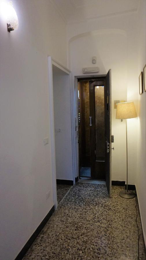 Le Coccole Bed & Breakfast เจนัว ภายนอก รูปภาพ