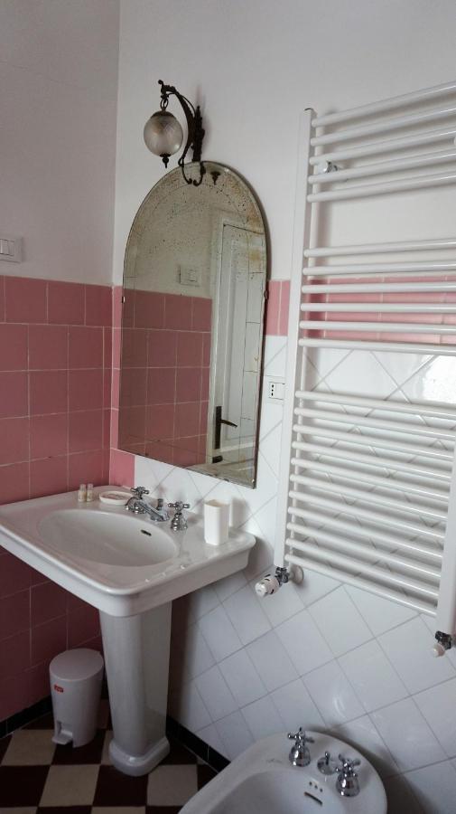 Le Coccole Bed & Breakfast เจนัว ภายนอก รูปภาพ