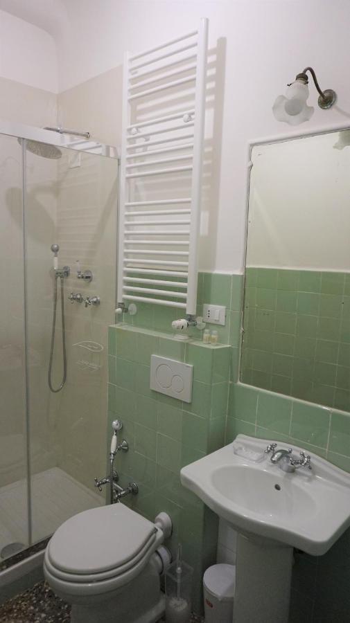 Le Coccole Bed & Breakfast เจนัว ภายนอก รูปภาพ