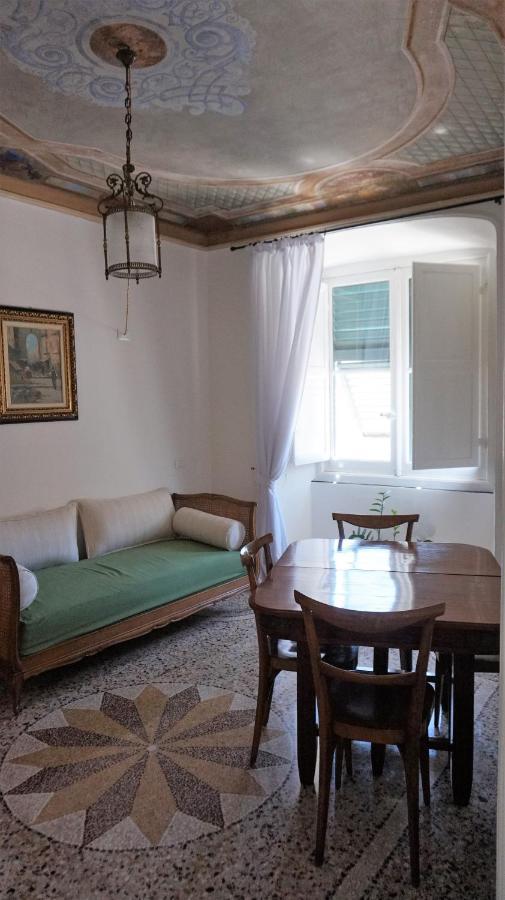 Le Coccole Bed & Breakfast เจนัว ภายนอก รูปภาพ