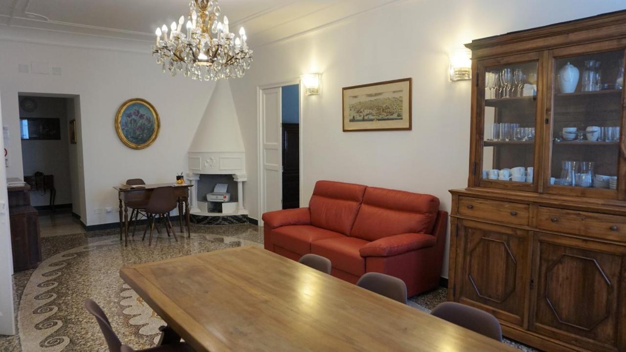 Le Coccole Bed & Breakfast เจนัว ภายนอก รูปภาพ